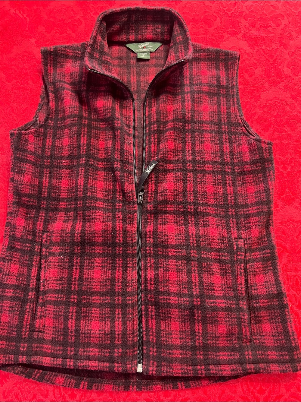 Woolrich Women’s Small Red Black Plaid Fleece Vest Full Zip 2 Pocket Outdoor